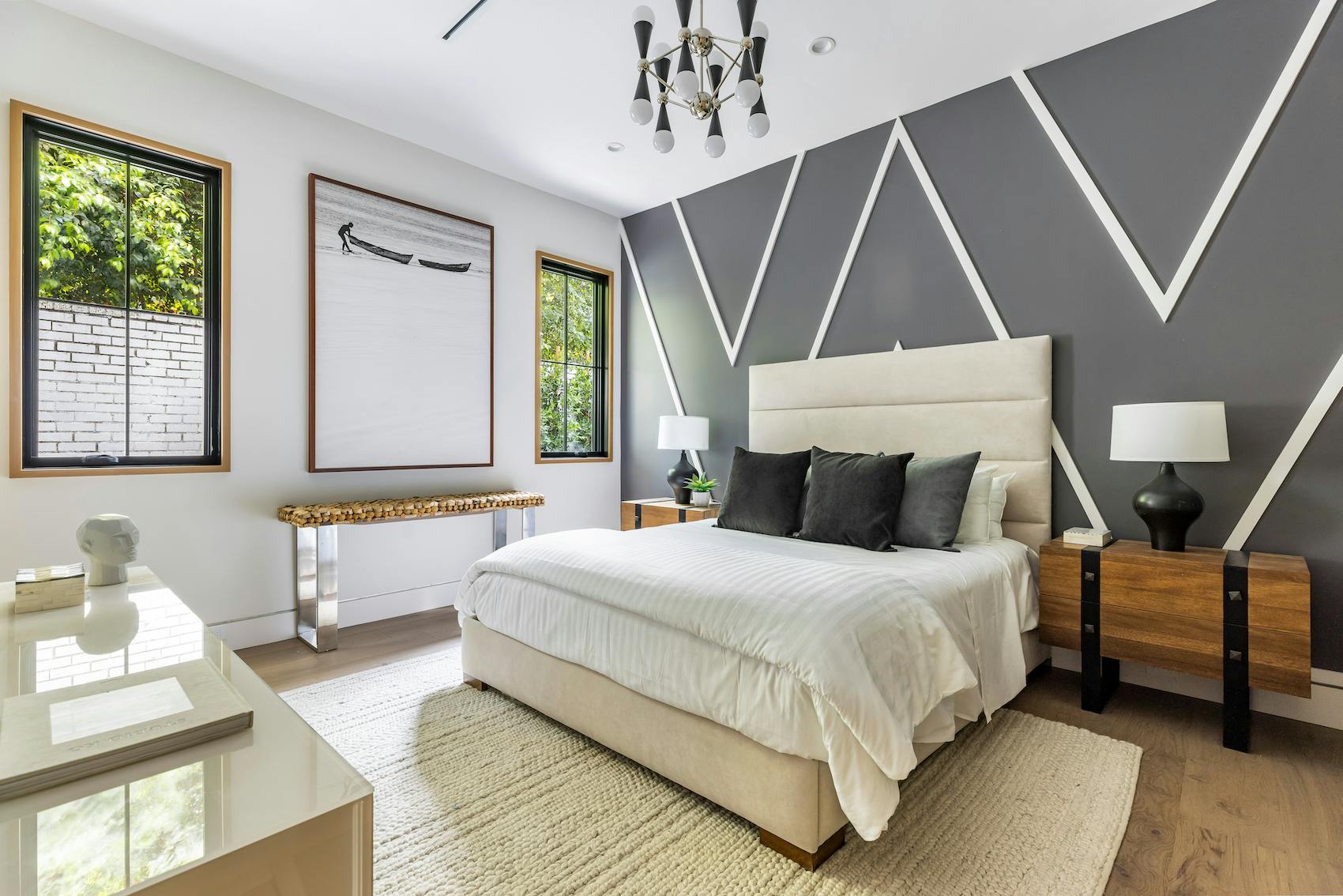 Meridith-Baer-Home-Home-Staging-Southern-California-West-Hollywood-Organic-Modern-Luxury-Homes-Modern-and-Contemporary-Second-Bedroom